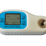 BOECO DIGITAL REFRACTOMETER WITH RI